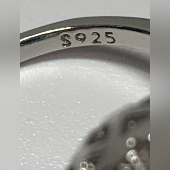 Large Oval Faceted London Blue Topaz Framed by/Cubic Zirconias w/CZ Band - Picture 10 of 11